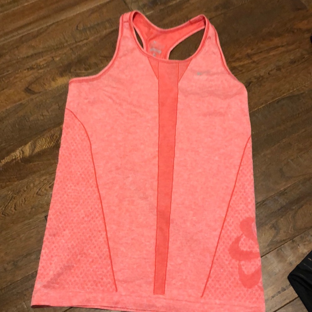 Nike workout tank